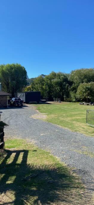 Bombay Hills Modern Retreat Auckland Exterior foto